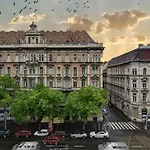 Heart Of Downtown Apartament