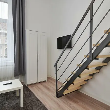 Heart Of Downtown Apartment