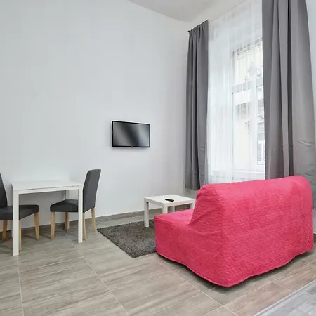 Heart Of Downtown Apartment