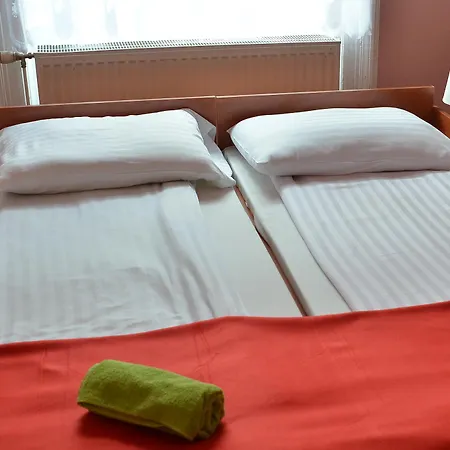 Heart Of Downtown Apartman *