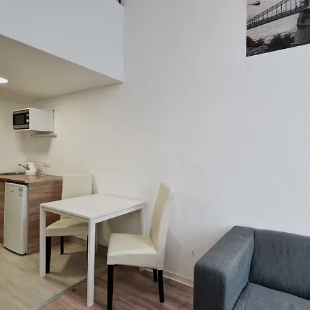 Heart Of Downtown Apartment