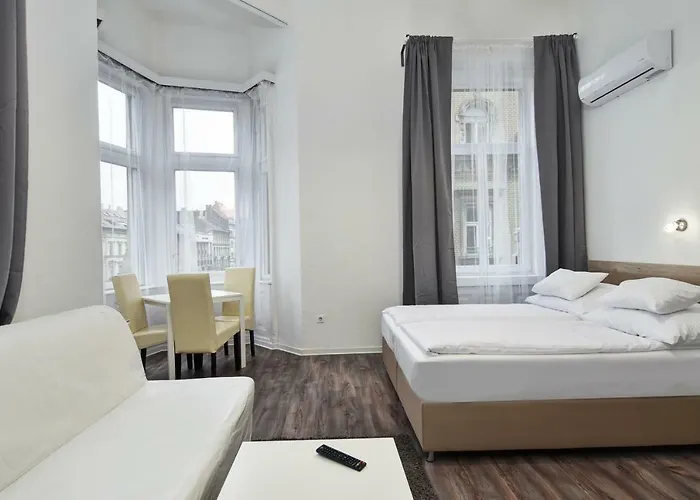 Heart Of Downtown Apartament *